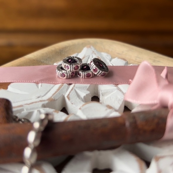 Sold - Picture 3 of 8